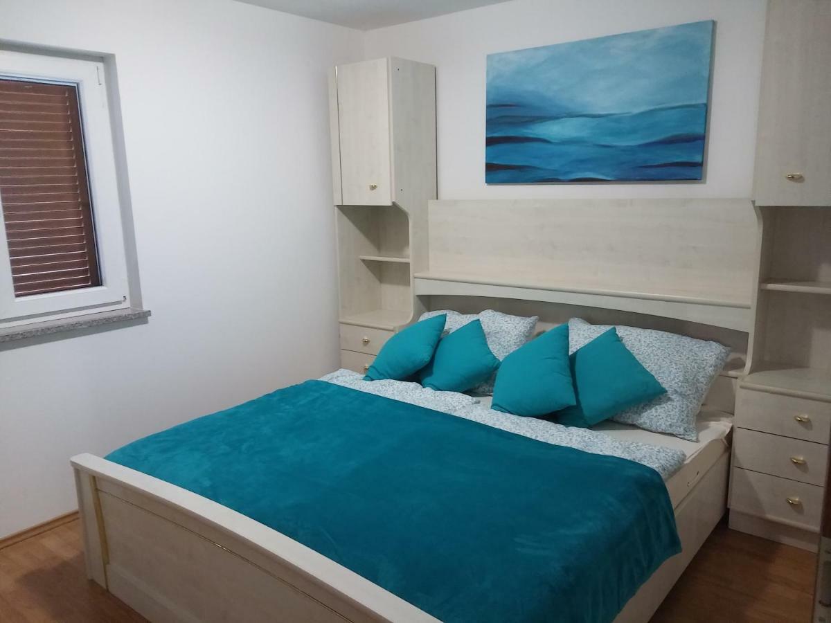וינקורן Apartment Bella מראה חיצוני תמונה